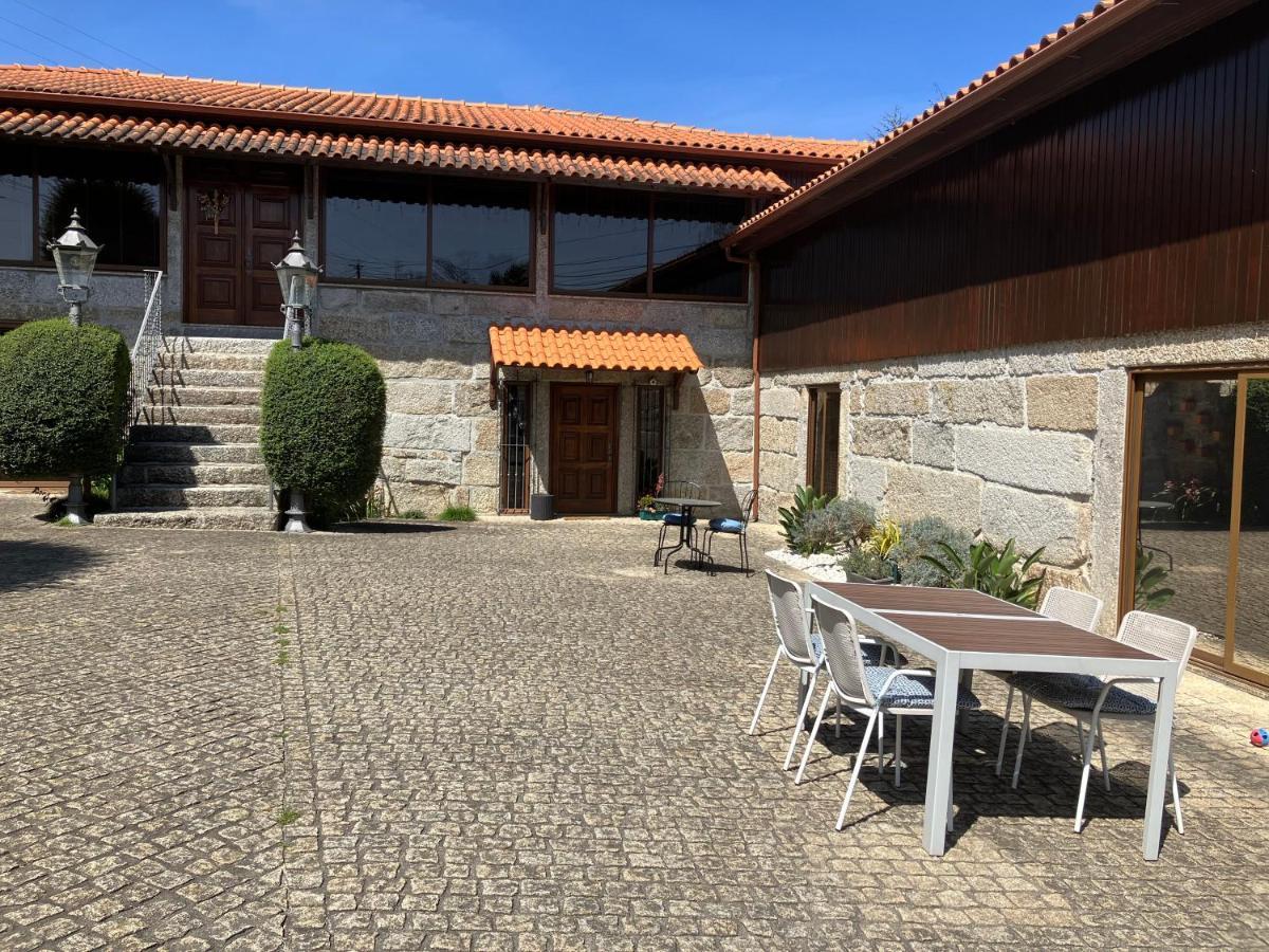 BERGUI Guesthouse - Guimarães Extérieur photo