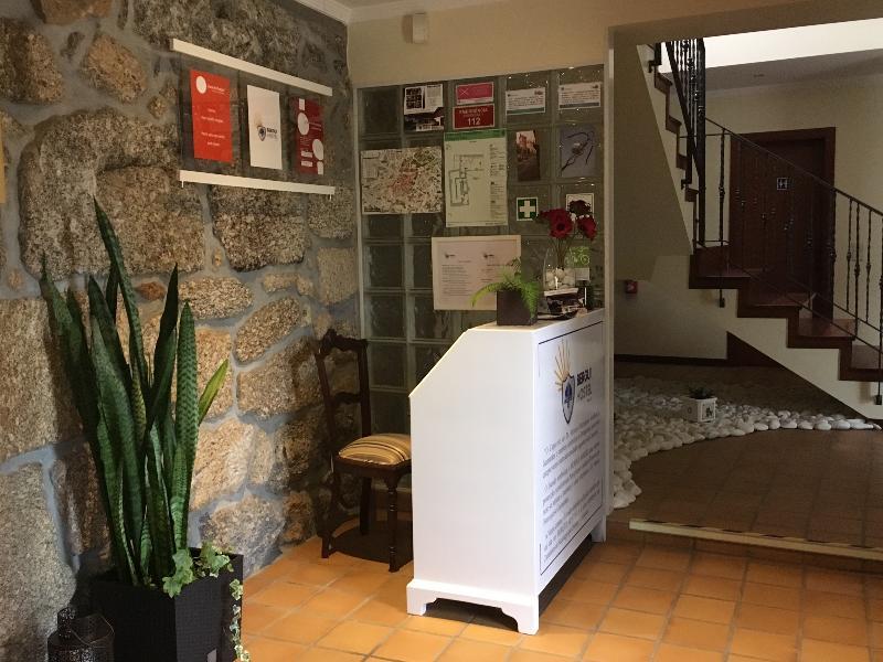 BERGUI Guesthouse - Guimarães Extérieur photo